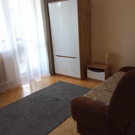 Victoria Apartment